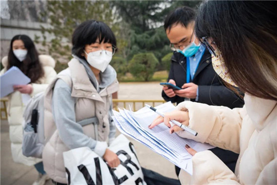 日日躁夜夜躁狠狠久久AV
