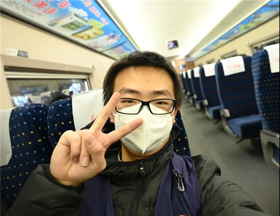 日日躁夜夜躁狠狠久久AV