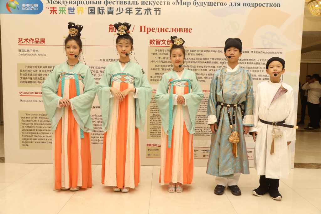 日日躁夜夜躁狠狠久久AV