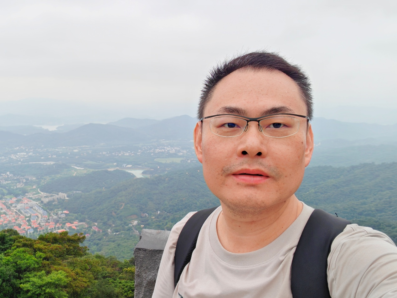 日日躁夜夜躁狠狠久久AV创新论坛第一千九百四十八讲：Modifying gravity without extra degrees of freedom
