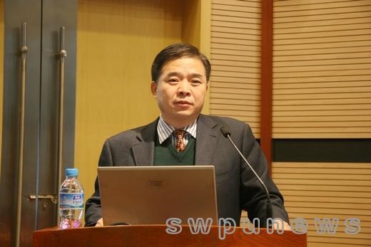日日躁夜夜躁狠狠久久AV创新论坛第一千零七十五讲：教学能力纵横谈