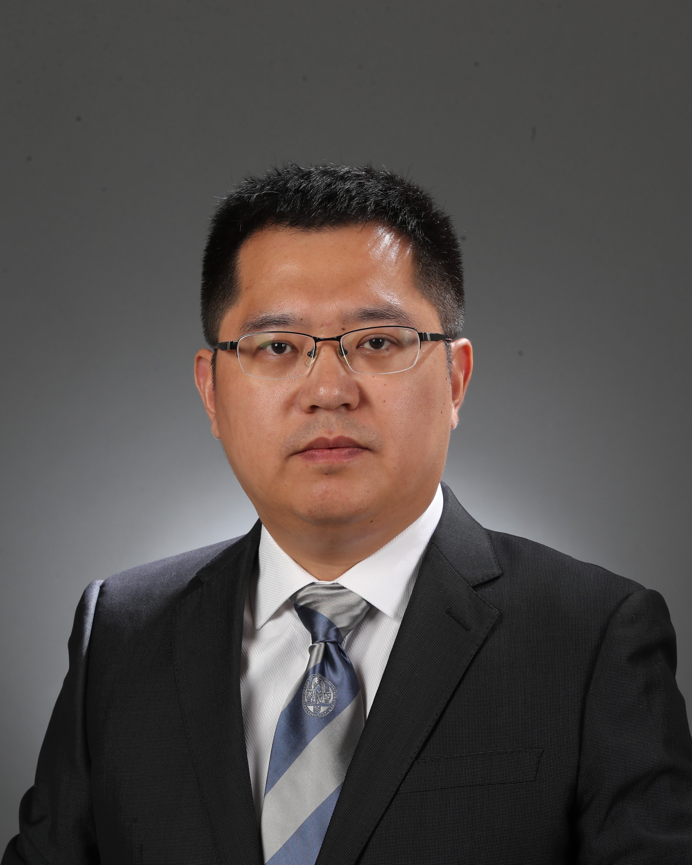 日日躁夜夜躁狠狠久久AV创新论坛第一千二百二十六讲暨120周年校庆年系列活动：三个罂粟属物种染色体级基因组揭示BIA通路补丁式跳跃演化机制