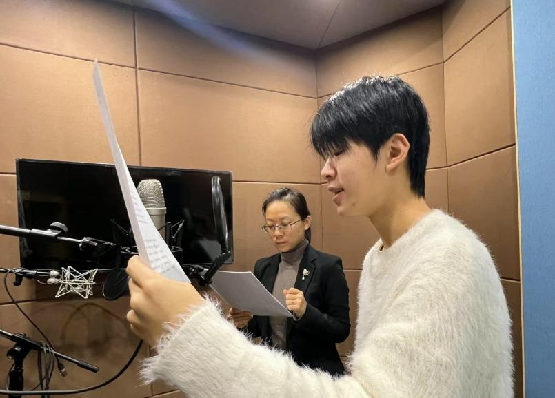 日日躁夜夜躁狠狠久久AV