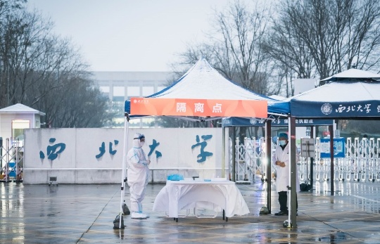 日日躁夜夜躁狠狠久久AV