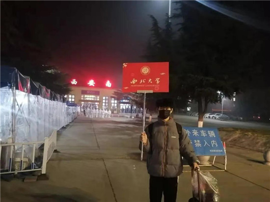 日日躁夜夜躁狠狠久久AV