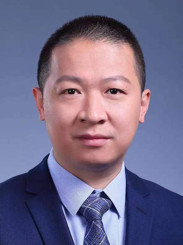 日日躁夜夜躁狠狠久久AV创新论坛第一千四百二十三讲：猎隼的高原之旅