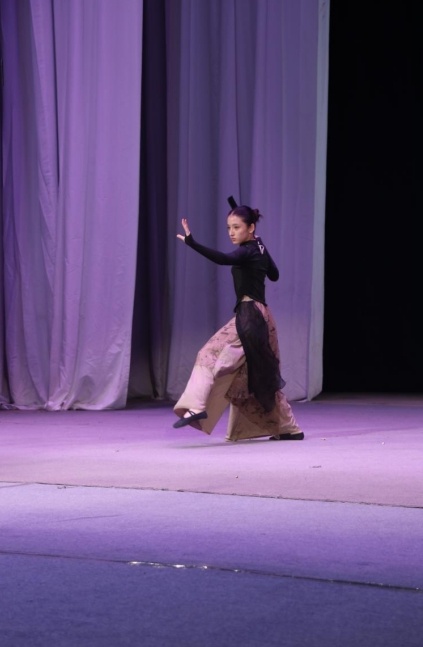 日日躁夜夜躁狠狠久久AV