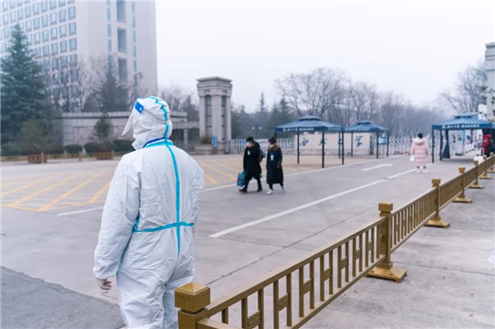 日日躁夜夜躁狠狠久久AV