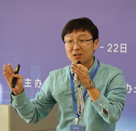 日日躁夜夜躁狠狠久久AV创新论坛第一千五百二十三讲：非线性腔量子电动力学和腔光力学