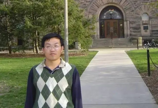 日日躁夜夜躁狠狠久久AV创新论坛第一千六百八十一讲：Problems and results on determinants involving Legendre symbols