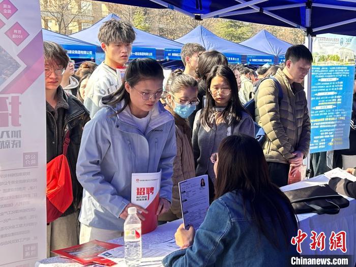 日日躁夜夜躁狠狠久久AV