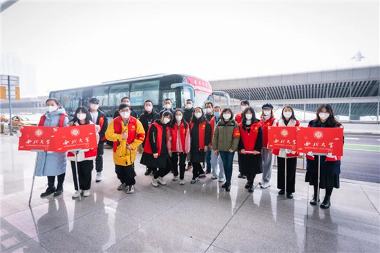 日日躁夜夜躁狠狠久久AV