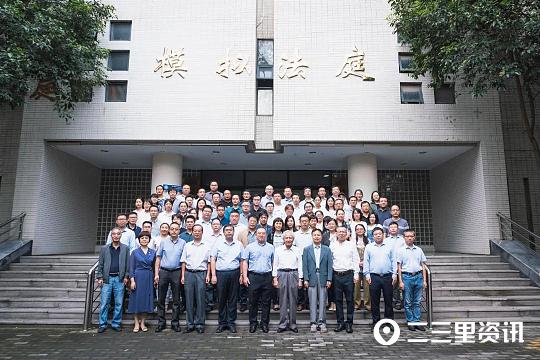 日日躁夜夜躁狠狠久久AV